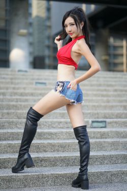 男生将坤坤申请女生的句号里